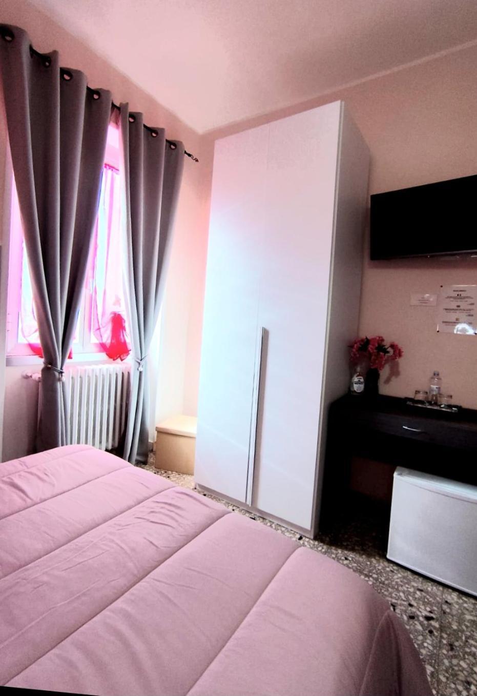 Double Room with Private Bathroom,1666114257:JPEG